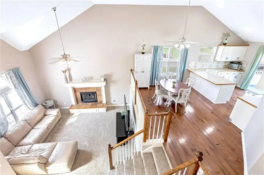 502 Santa Fe Court, Baldwin City, KS 66006 - #2