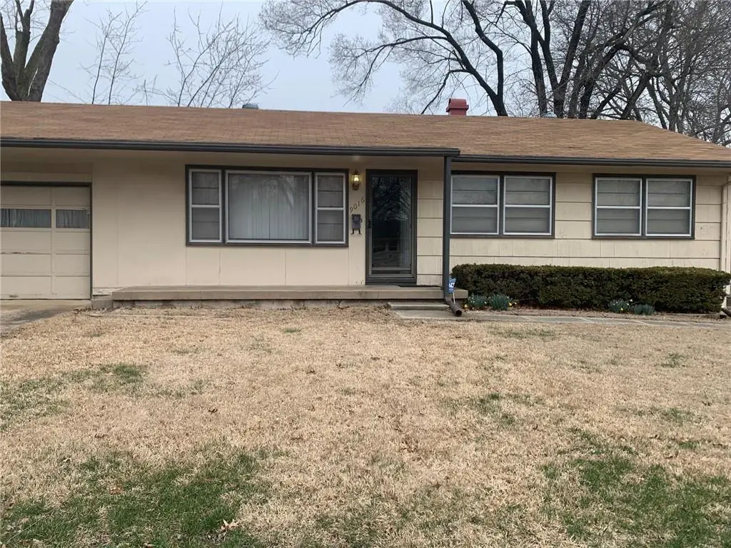 9016 Sycamore Way, Kansas City, MO 64138 - #1
