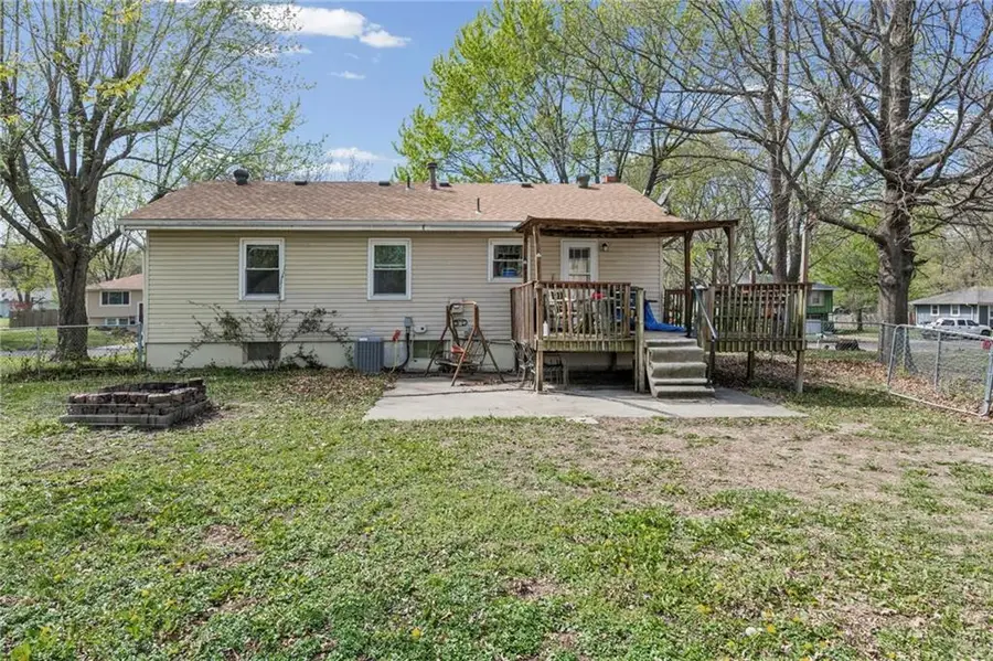 1405 S Vine Street, Holden, MO 64040 - #3