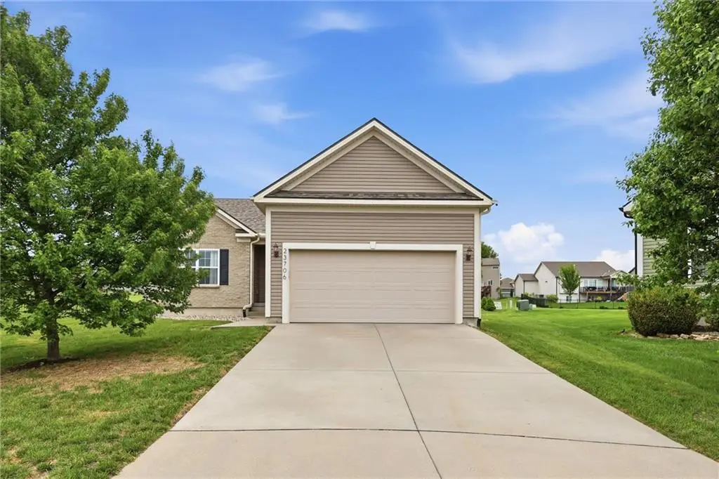23706 W 88th Terrace, Lenexa, KS 66227 - #1