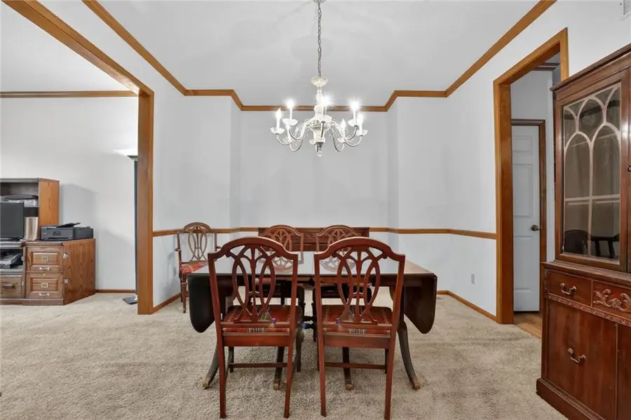 8442 Lakeview Avenue, Lenexa, KS 66219 - #3
