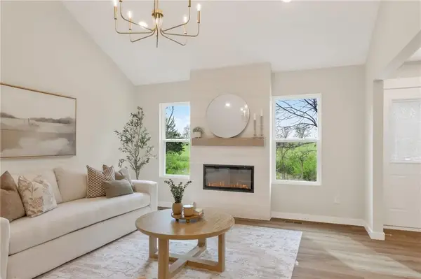 405 N Harrison Street, Spring Hill, KS 66083