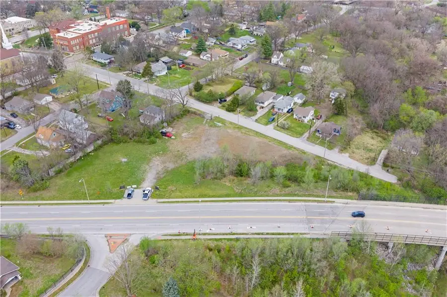 9827 E Independence Avenue, Independence, MO 64053 - #2