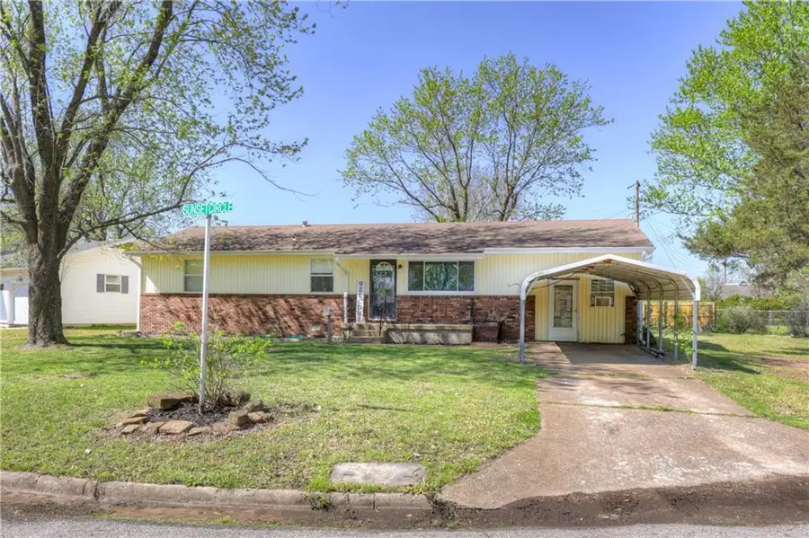 521 Sunset Circle, Columbus, KS 66725 - #3