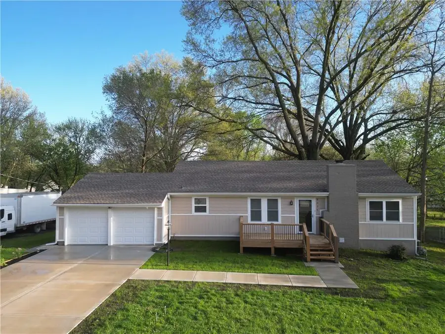 8025 Waverly Avenue, Kansas City, KS 66109 - #3