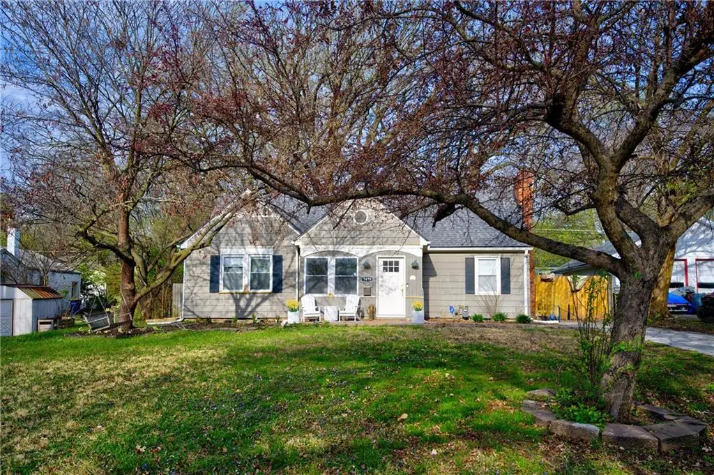 5436 Reeds Road, Mission, KS 66202 - #1