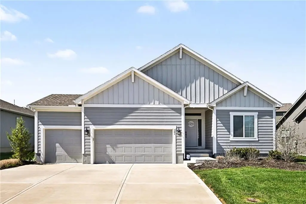 141 SE Griffin Street, Blue Springs, MO 64064 - #1