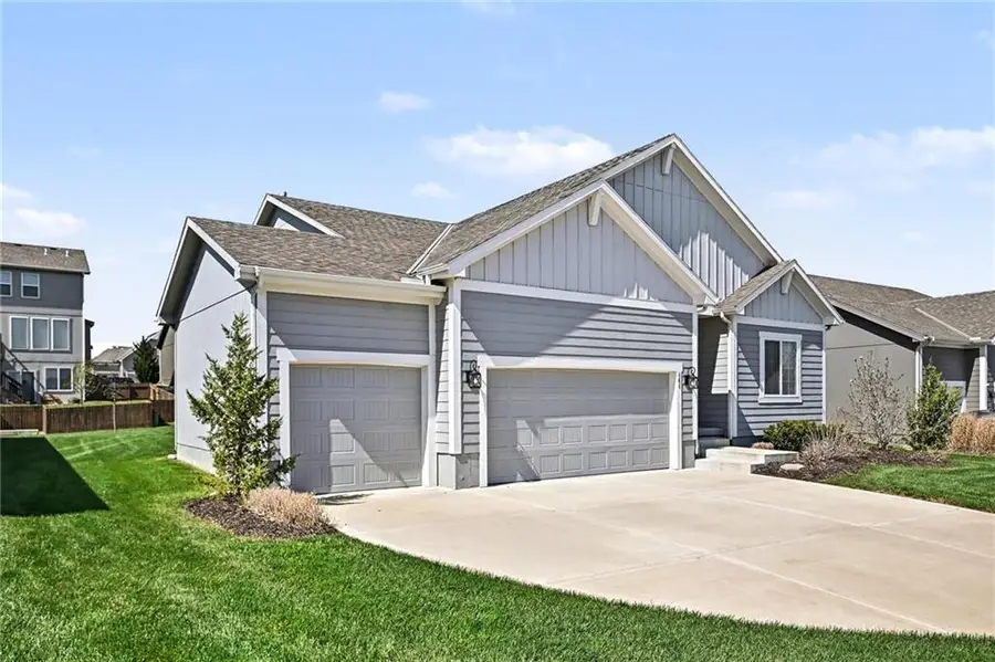 141 SE Griffin Street, Blue Springs, MO 64064 - #3