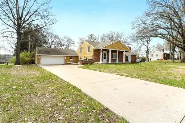 6000 N Lenox Avenue, Kansas City, MO 64151