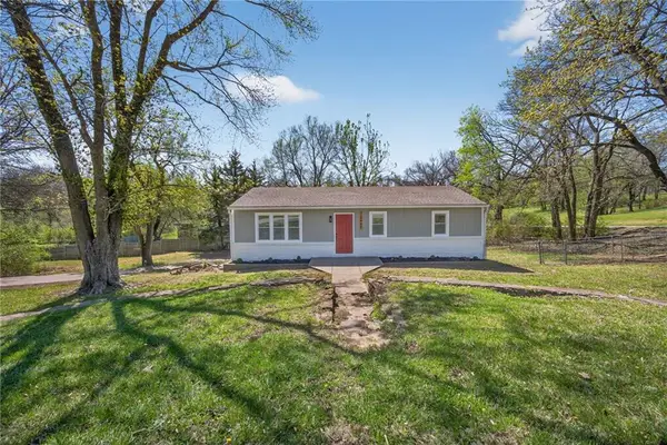 12000 E 75th Street, Raytown, MO 64138