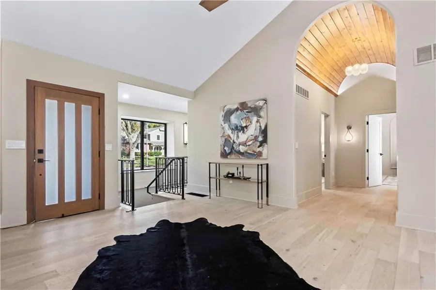 2019 W 81 St Terrace, Leawood, KS 66206 - #2