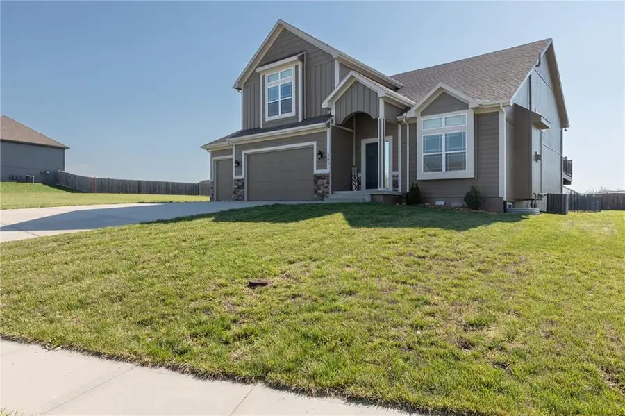 705 Buckeye Lane, Pleasant Hill, MO 64080 - #2
