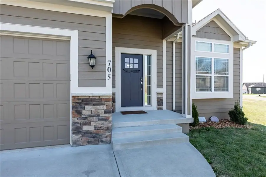 705 Buckeye Lane, Pleasant Hill, MO 64080 - #3