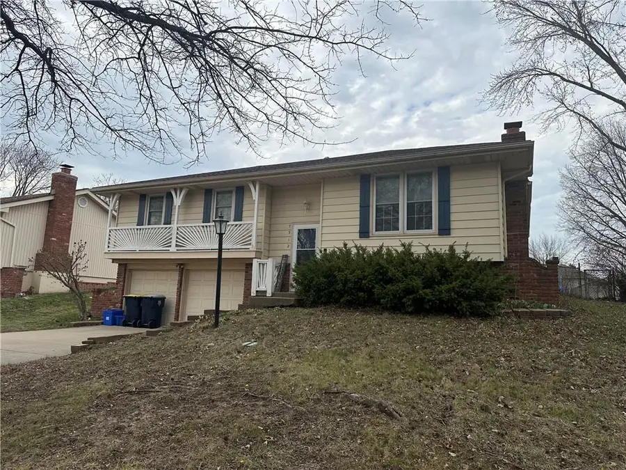 7312 NW Belvidere Parkway, Kansas City, MO 64152 - #2