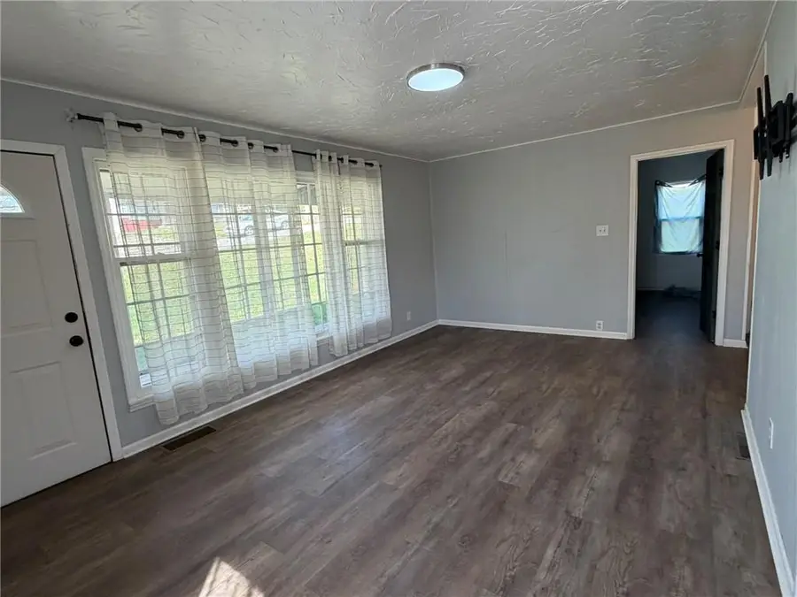 4929 Freeman Avenue, Kansas City, KS 66102 - #3