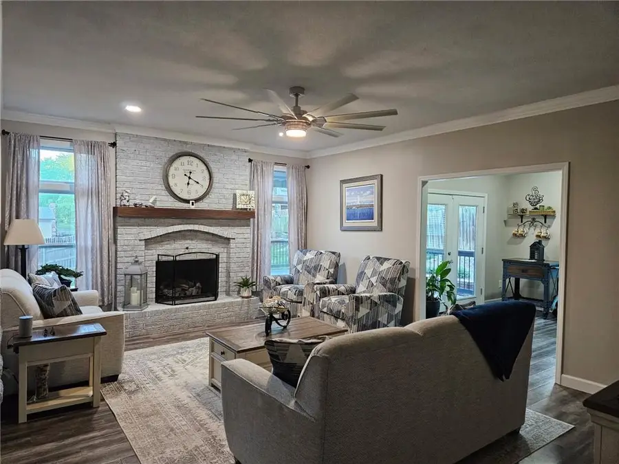 2109 SW Brookshire Drive, Blue Springs, MO 64015 - #3