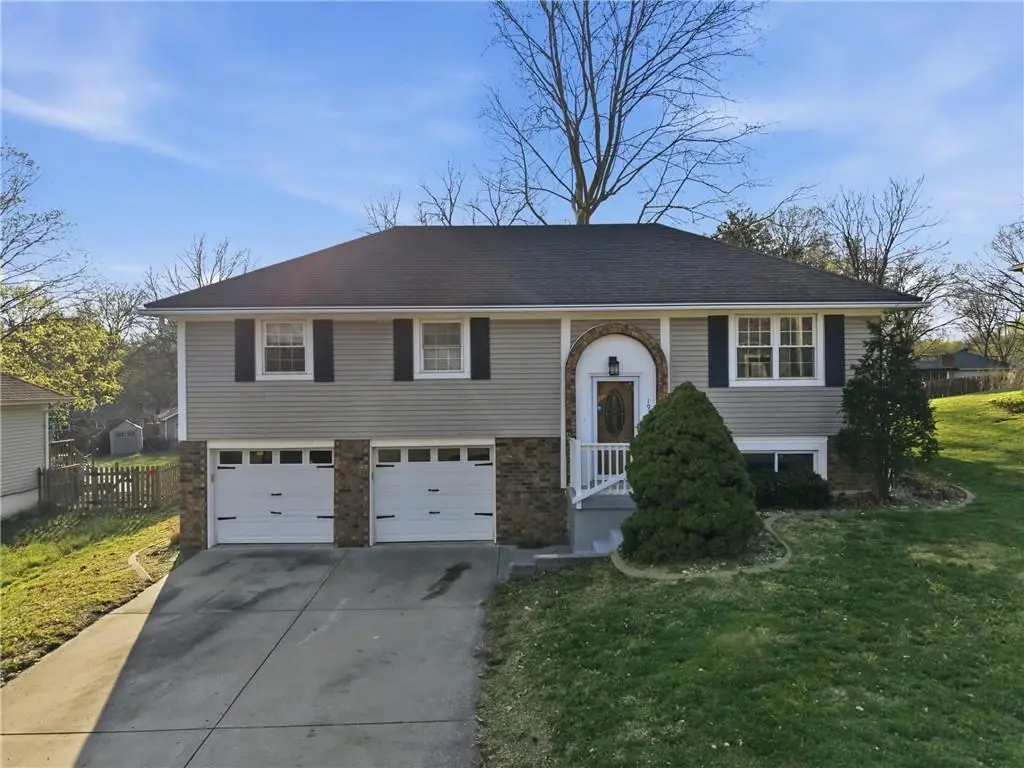 1917 SE Abbey Street, Blue Springs, MO 64014 - #1