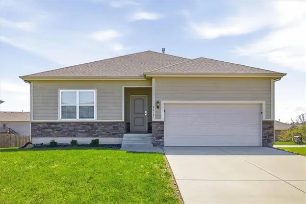 26191 W 141st Terrace, Olathe, KS 66061