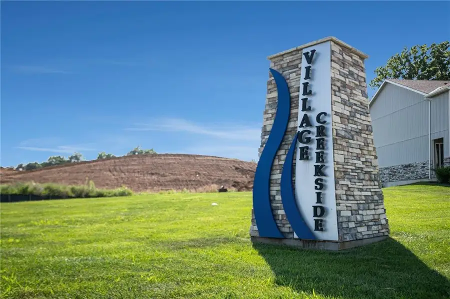 7301 Aaron Street, Parkville, MO 64152 - #2