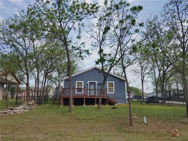 189 Timber Valley Drive, Linn Valley, KS 66040