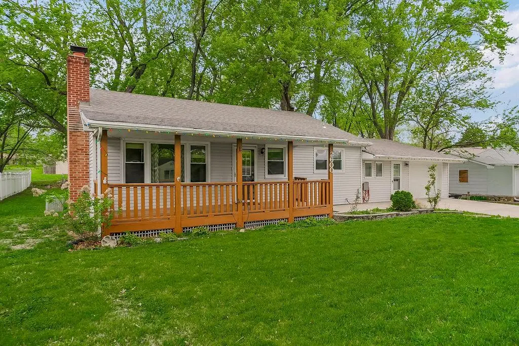 2600 Spring Garden Street, Leavenworth, KS 66048 - #1