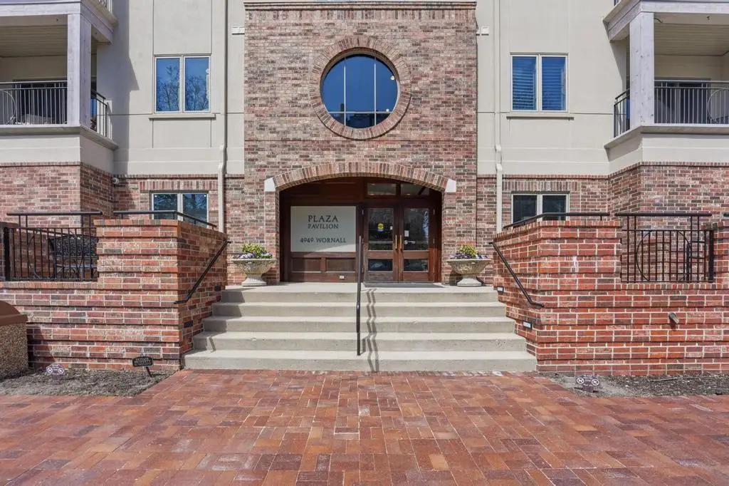 4949 Wornall Road #109, Kansas City, MO 64112 - #1