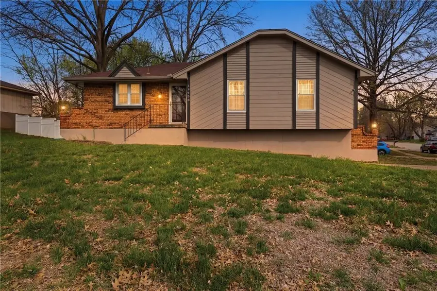 19220 E 14th Street, Independence, MO 64056 - #2