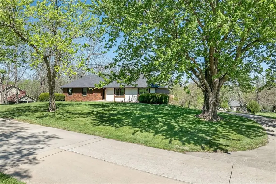 13491 Heritage Drive, Saint Joseph, MO 64505 - #2