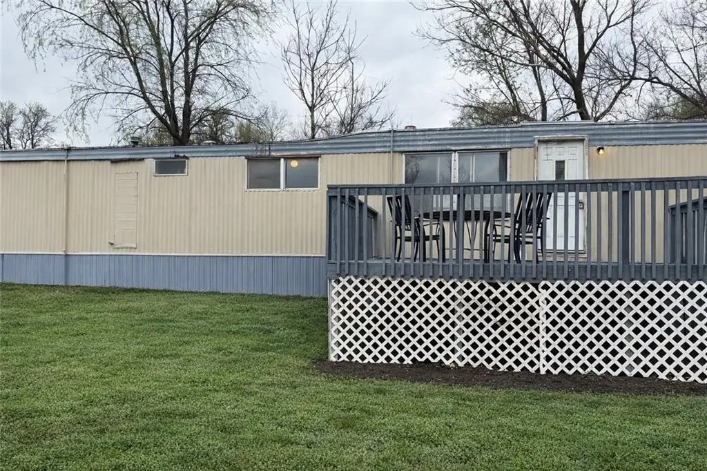 901 Woodland Street, Carrollton, MO 64633 - #1