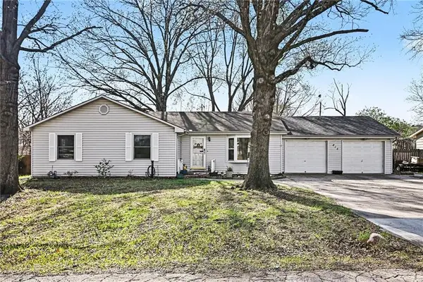 815 Denney Lane, Leavenworth, KS 66048