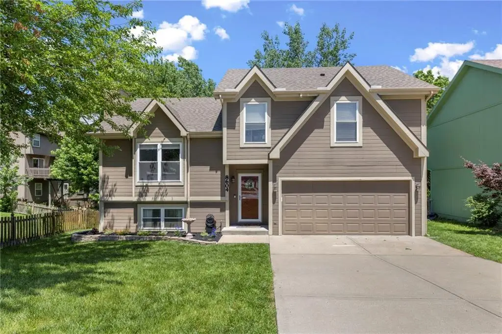 8604 NE 112th Street, Kansas City, MO 64157 - #1