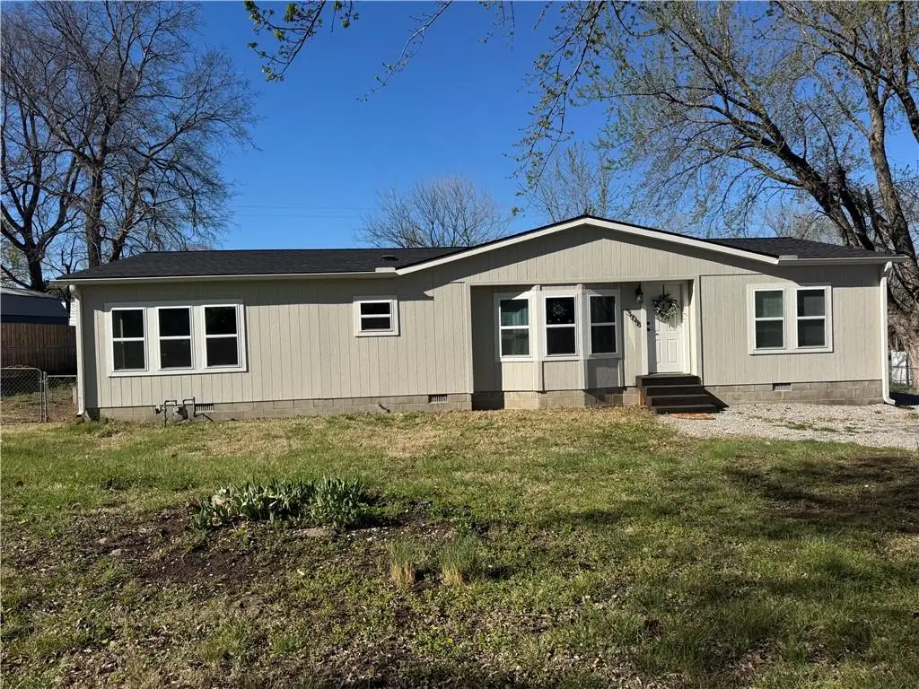 308 Herkimer Street, Oskaloosa, KS 66066 - #1