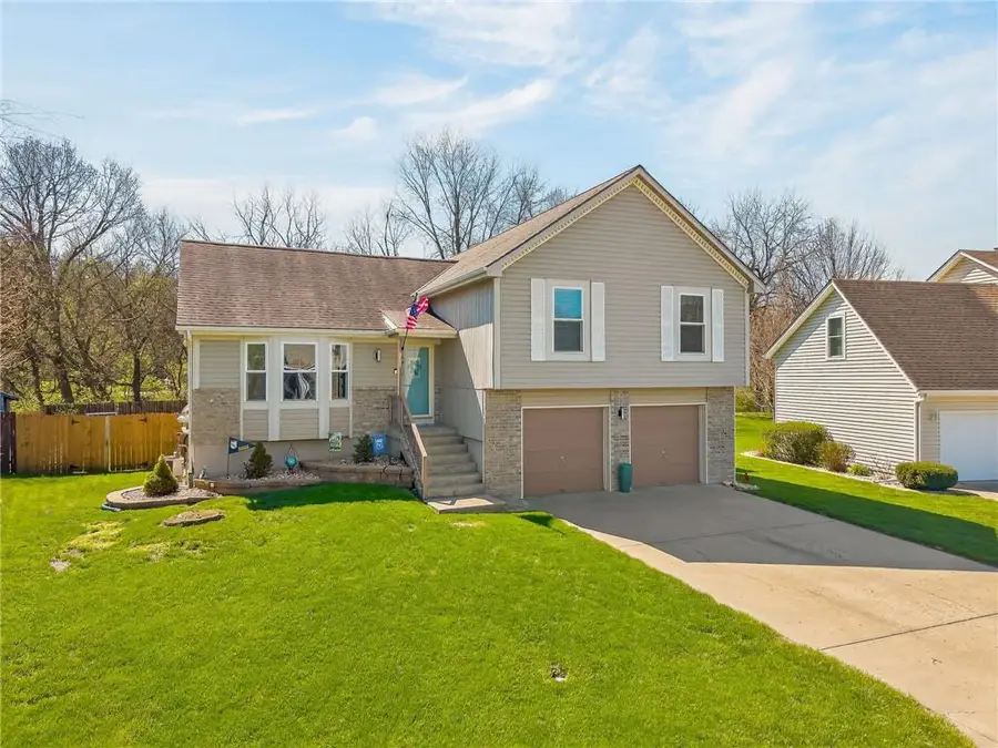 4412 NW Pennington Lane, Blue Springs, MO 64015 - #2