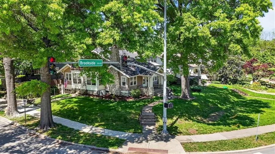 5850 Brookside Boulevard, Kansas City, MO 64113 - #2