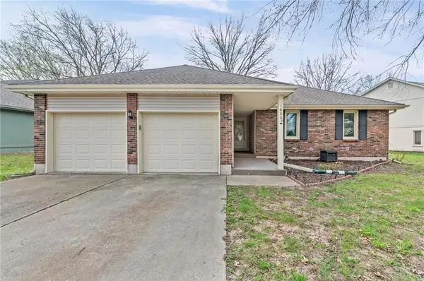 1808 NW 4th Place, Blue Springs, MO 64014