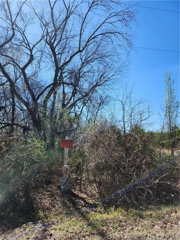 50 Newberry Drive, Linn Valley, KS 66040