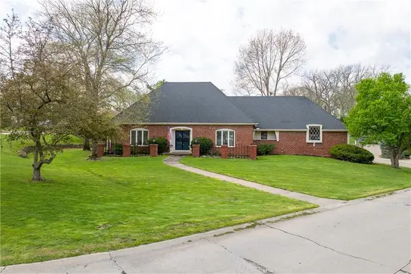 3312 E Colony Square, St Joseph, MO 64506