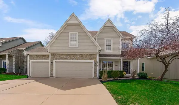 18447 W 154th Terrace, Olathe, KS 66062