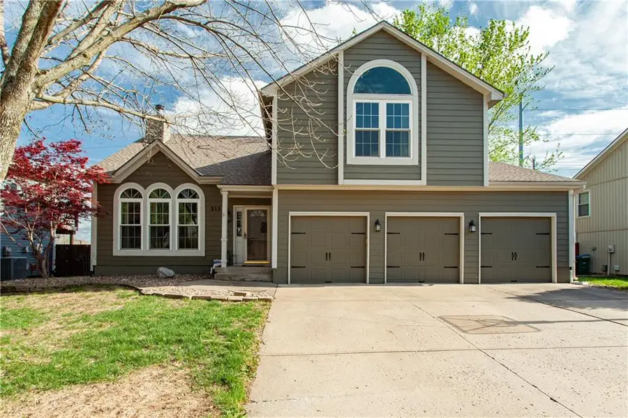 213 NE Dreamweaver Avenue, Lees Summit, MO 64086 - #2