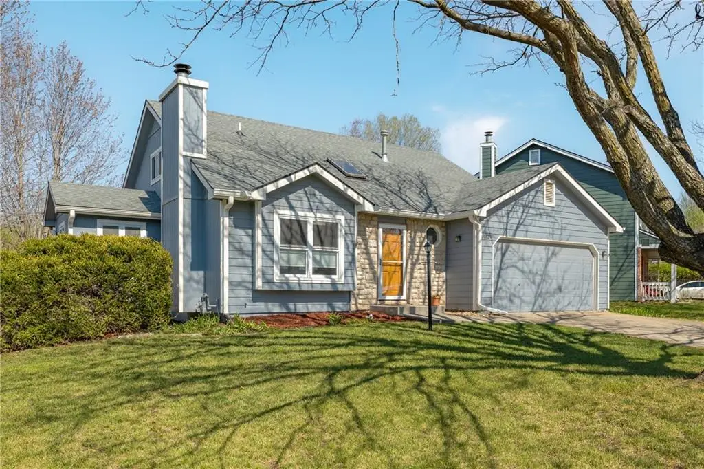 1029 Eldridge Street, Lawrence, KS 66049 - #1