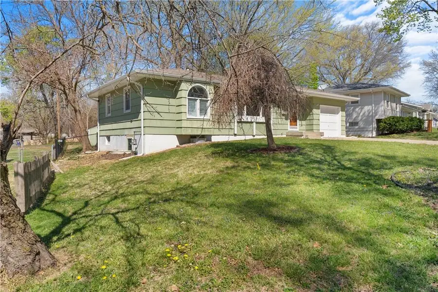 400 NE Howard Street, Lees Summit, MO 64063 - #3