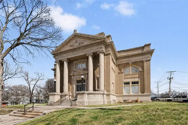 601 S 5th Street, Leavenworth, KS 66048