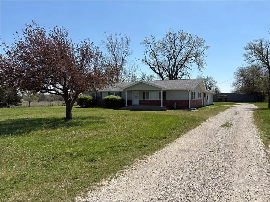 2861 Us 54 Highway, Moran, KS 66755 - #2