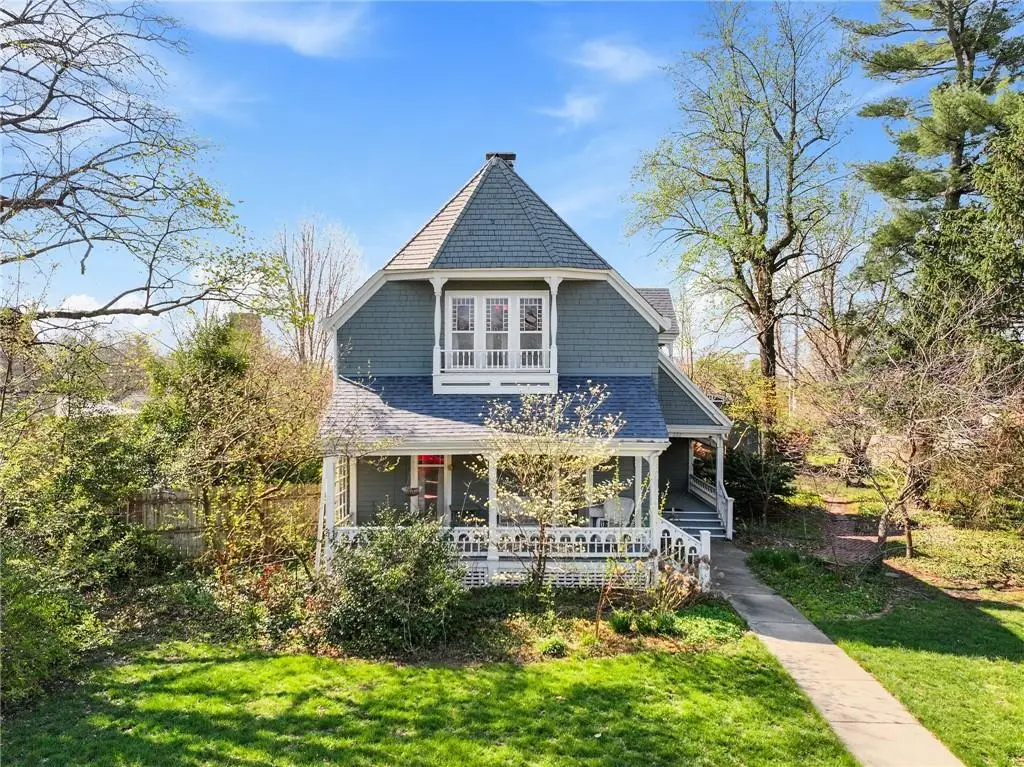 222 W Gay Street, Warrensburg, MO 64093 - #1