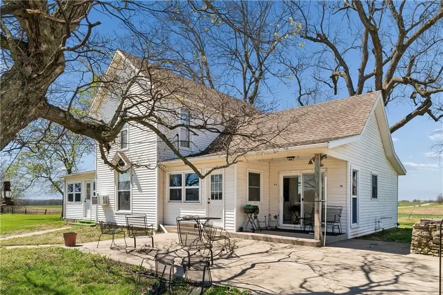 10290 W 271st Street, Louisburg, KS 66053 - #3