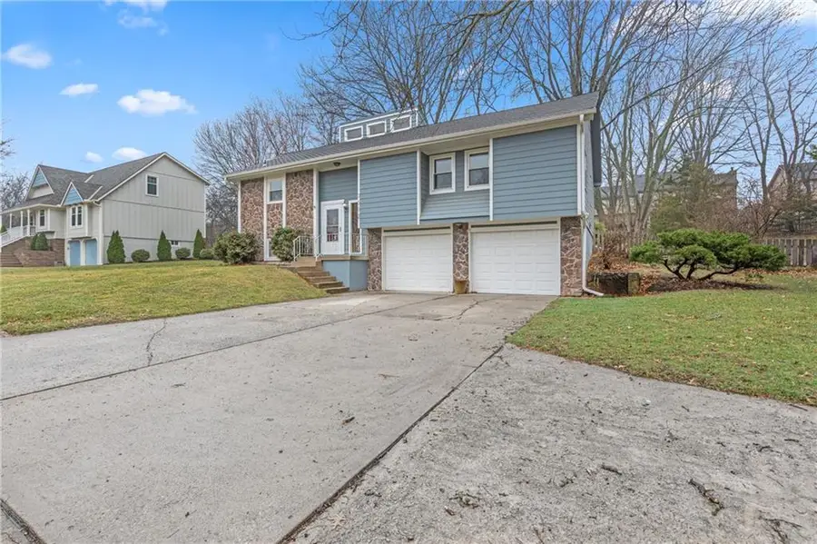 3502 NW Lake Drive, Lees Summit, MO 64064 - #2