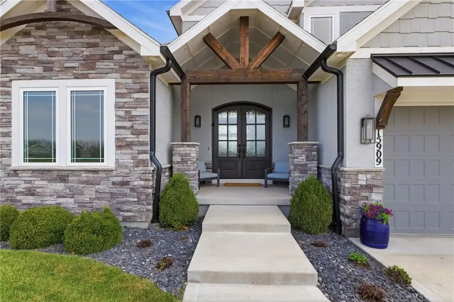 15909 Corbin Court, Pleasant Hill, MO 64080 - #3