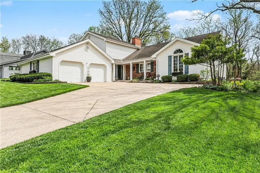 4404 Hickory Lane, Blue Springs, MO 64015 - #3