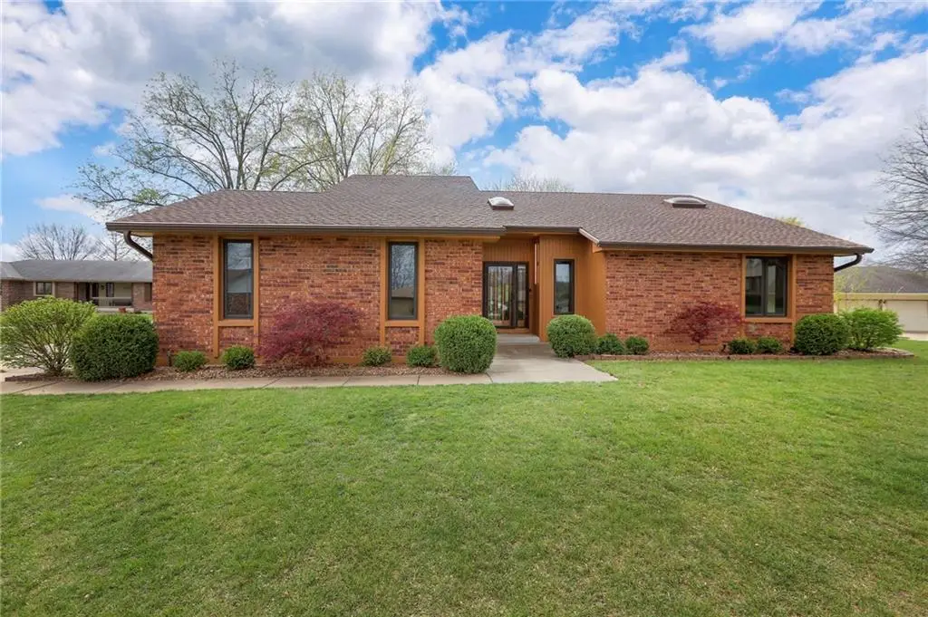 2800 Mohican Avenue, Independence, MO 64057 - #1