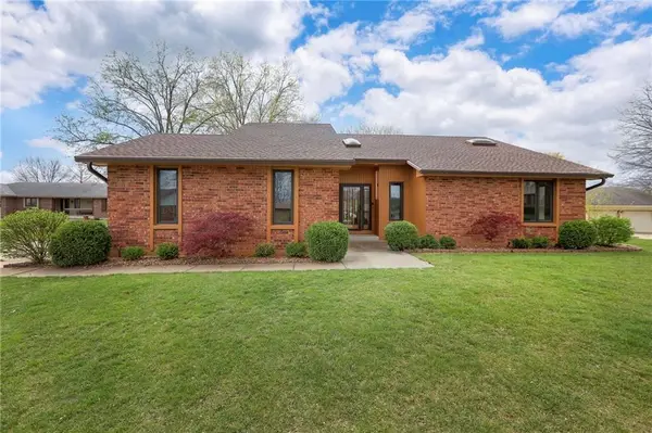 2800 Mohican Avenue, Independence, MO 64057